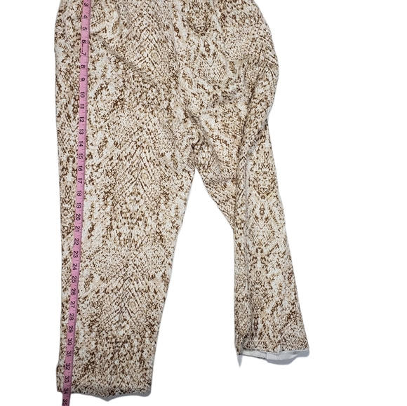Brown Snake Print Linen Blend Cropped Pants Sz 8 Elastic Waist Breathable Career - Picture 8 of 11